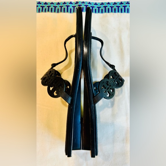 Tory Burch Tiny Miller Thong Sandals - Picture 4 of 6